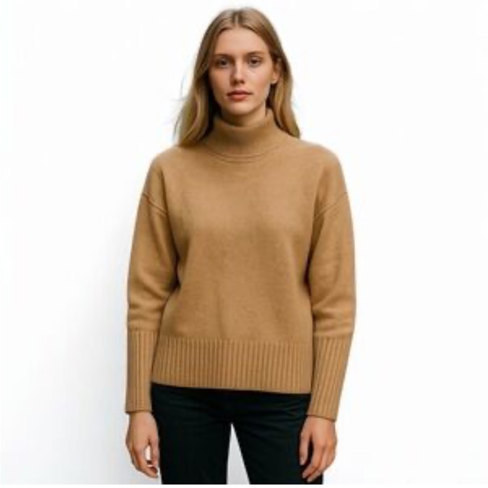 J. Crew Merino Alpaca Blend Turtleneck Sweater Size Small, Camel
